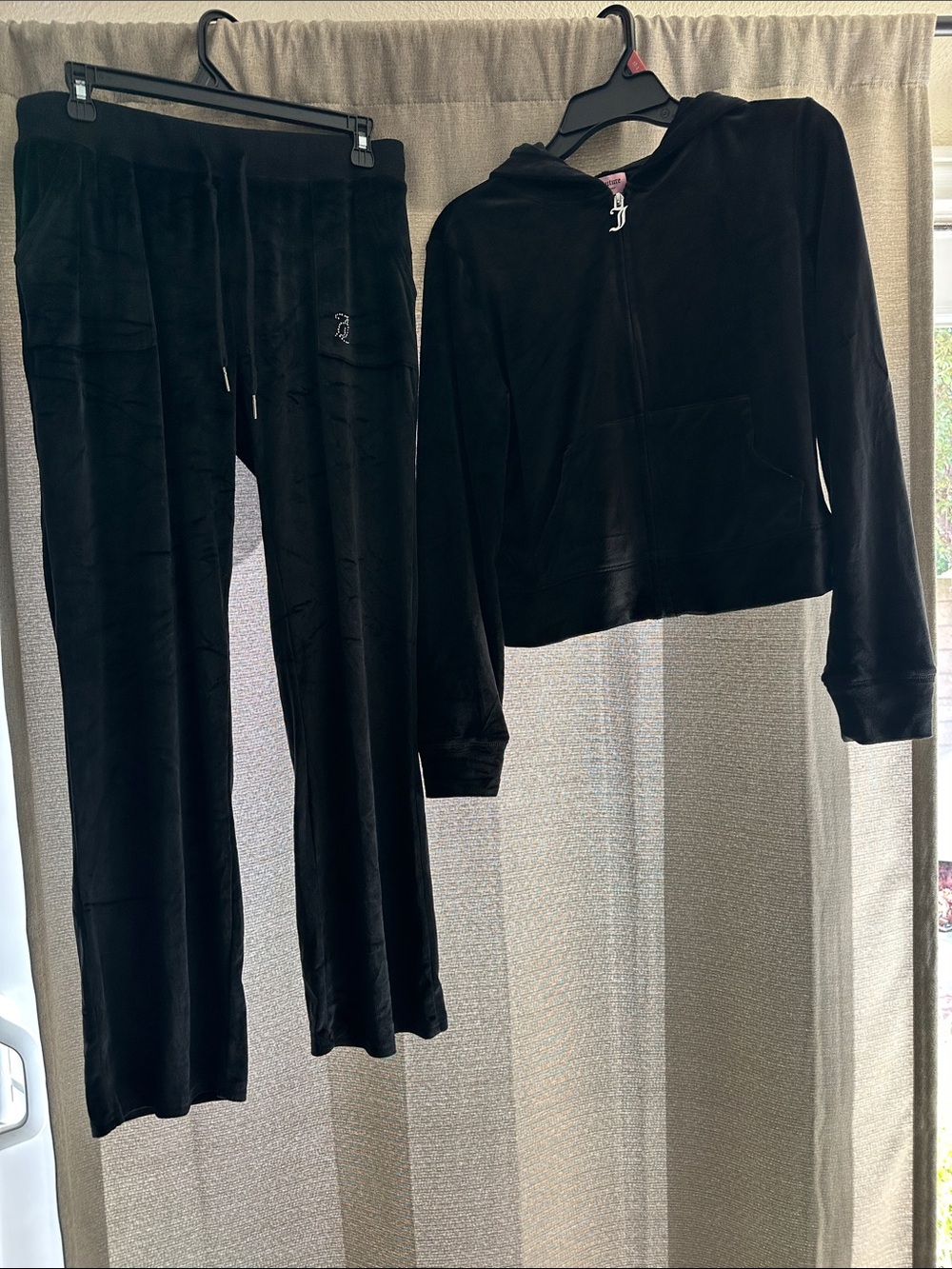 Juicy Couture Black Velour Lounge Set - Hoodie & Drawstring Pants Medium EUC